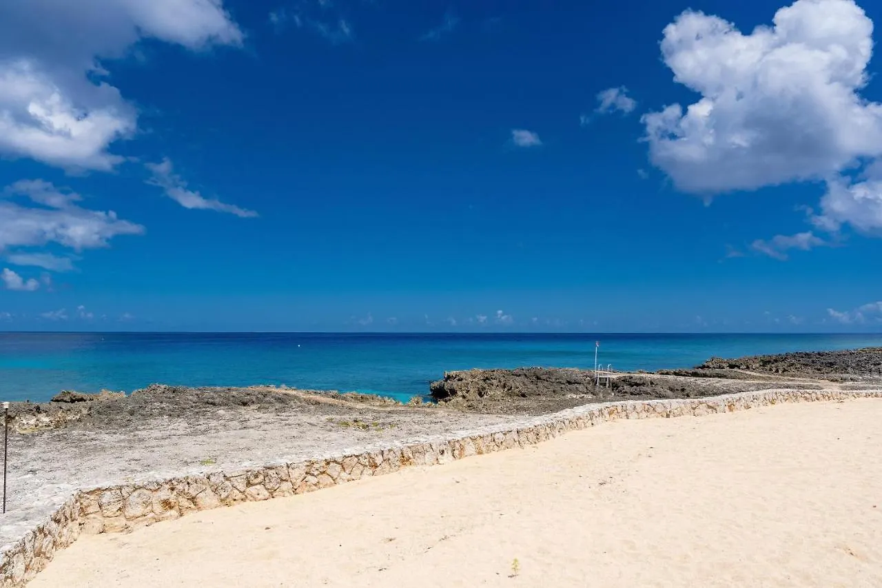 Coconut Bay Villas #116 George Town Cayman Islands