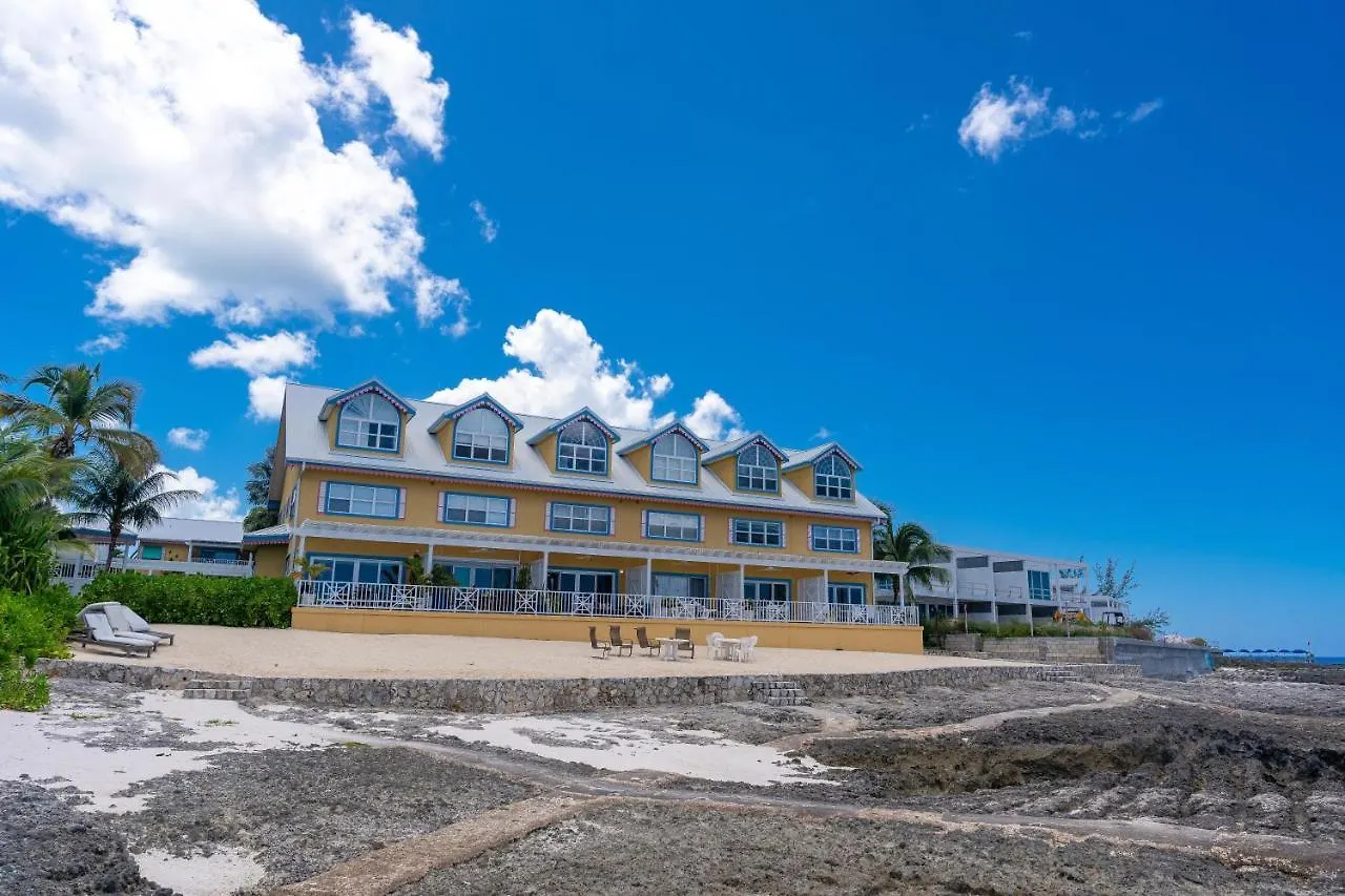 Coconut Bay Villas #116 George Town Holiday home